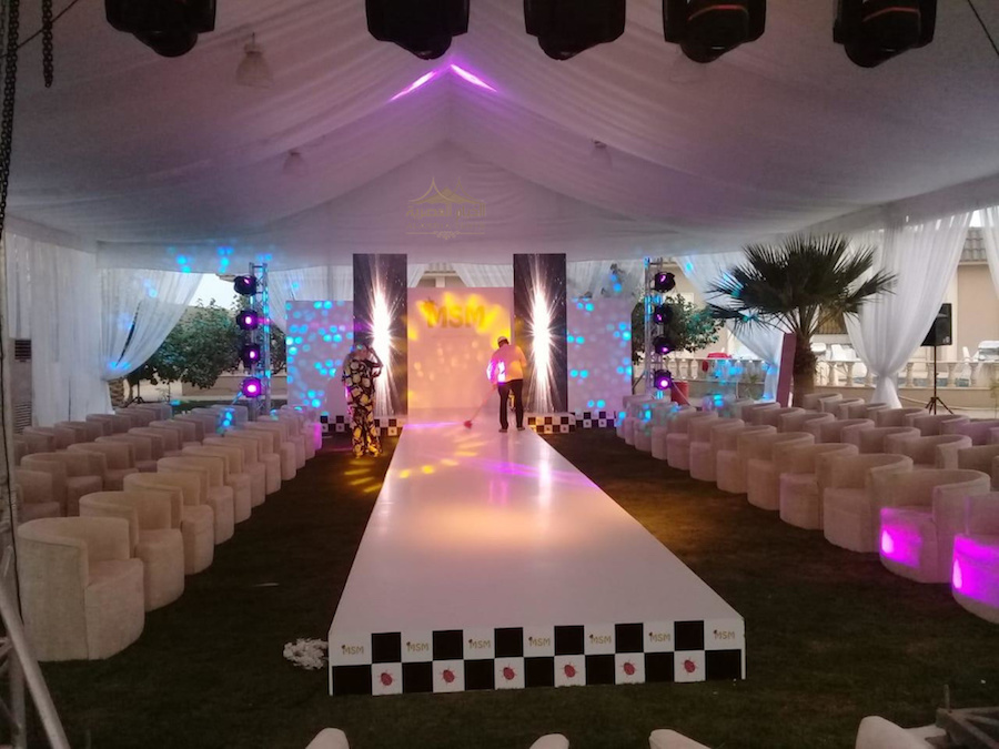 حفل عرض ازياء outdoor