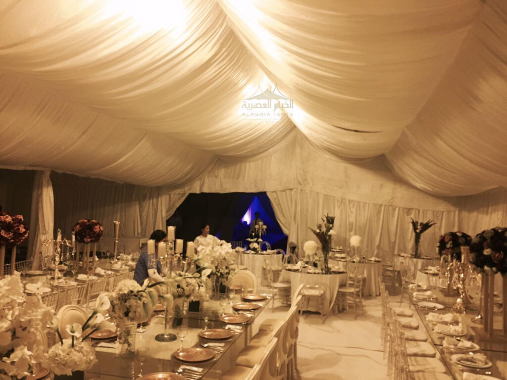 الخيام العصرية خيمة طعام